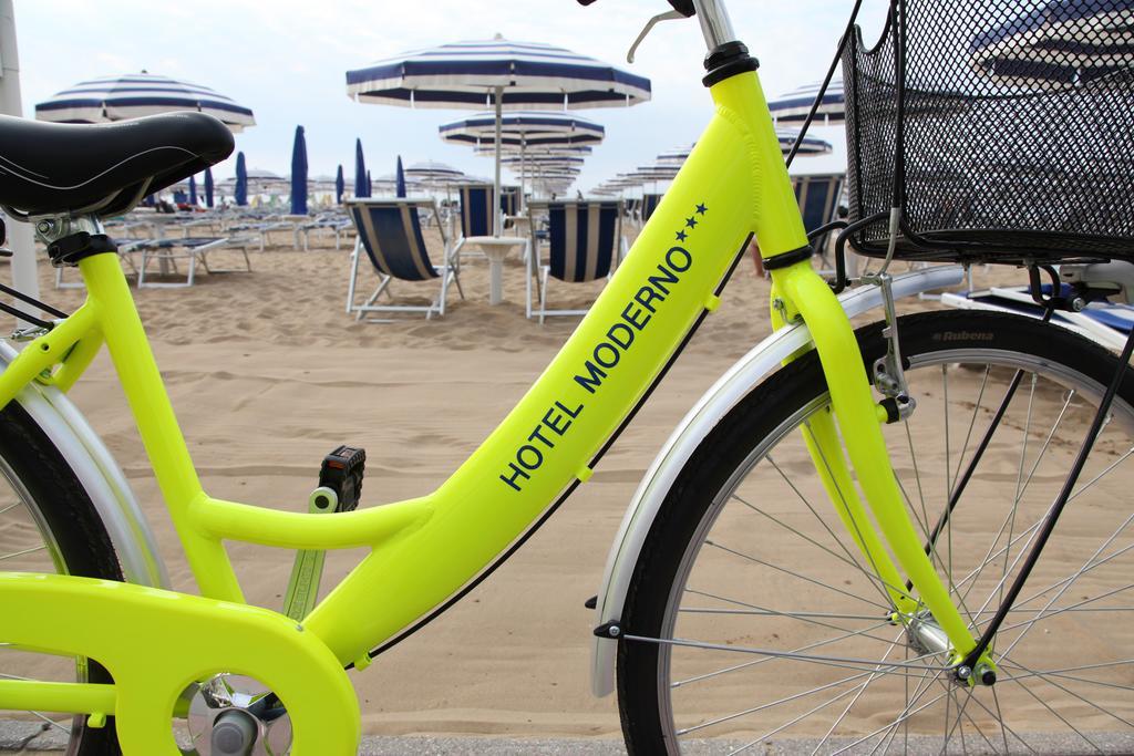 Hotel Moderno Lido di Jesolo Exterior photo